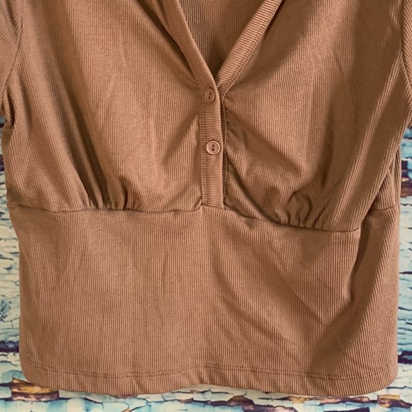 Ardene Short Sleeved Polo Crop Top - Picture 2 of 5